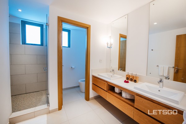 S Penthouse - Bathroom