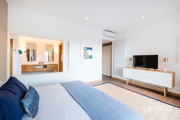 S Penthouse - Master bedroom